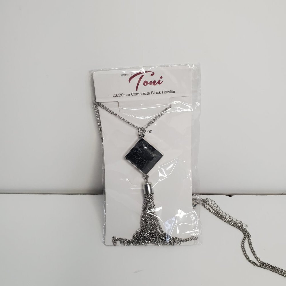 New Toni Black Howlite Marble Necklace 20x20 mm